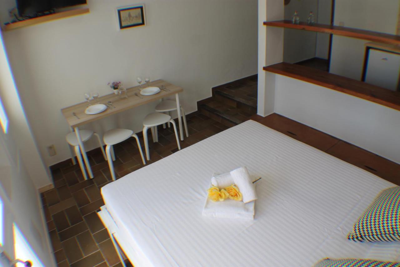 Agi Porthos Apartments Росас Экстерьер фото