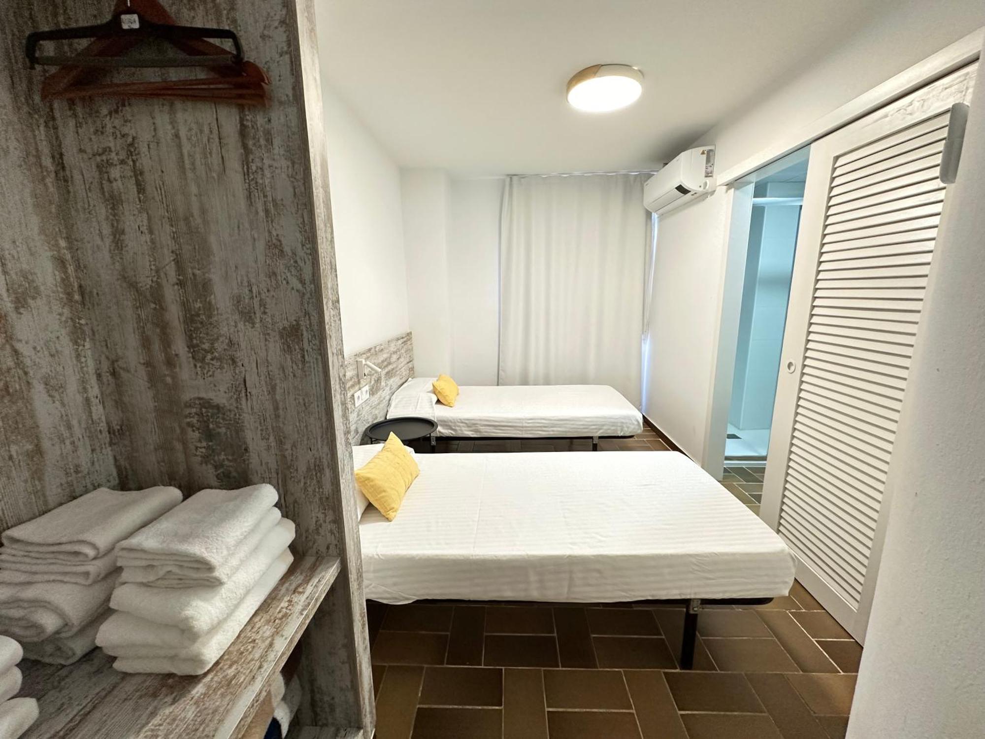 Agi Porthos Apartments Росас Экстерьер фото