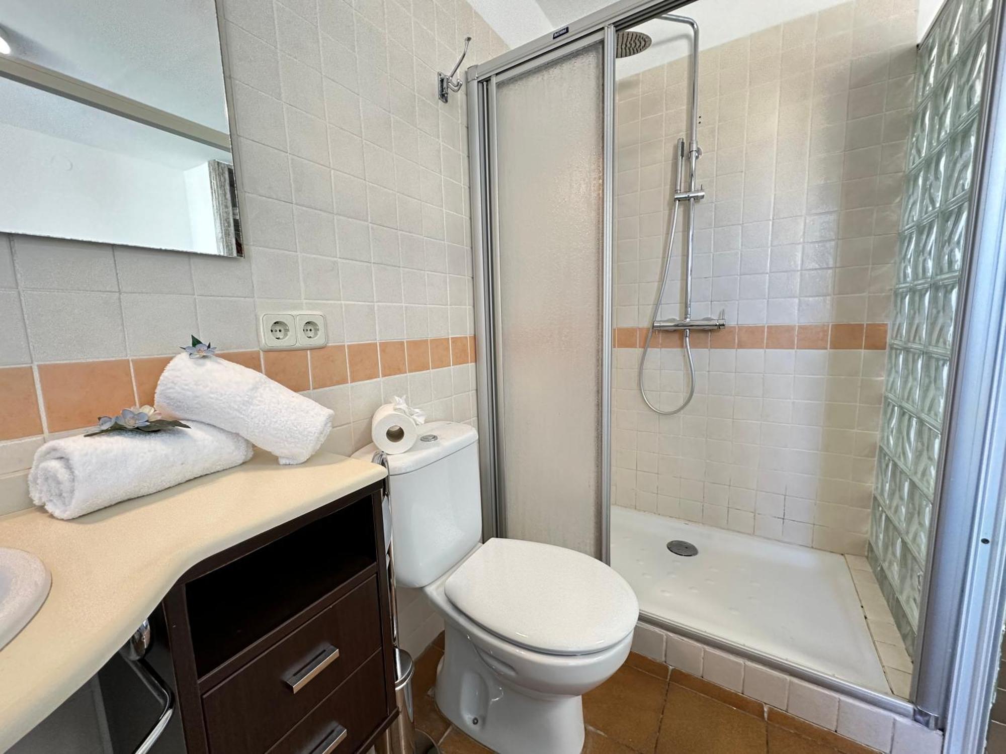 Agi Porthos Apartments Росас Экстерьер фото