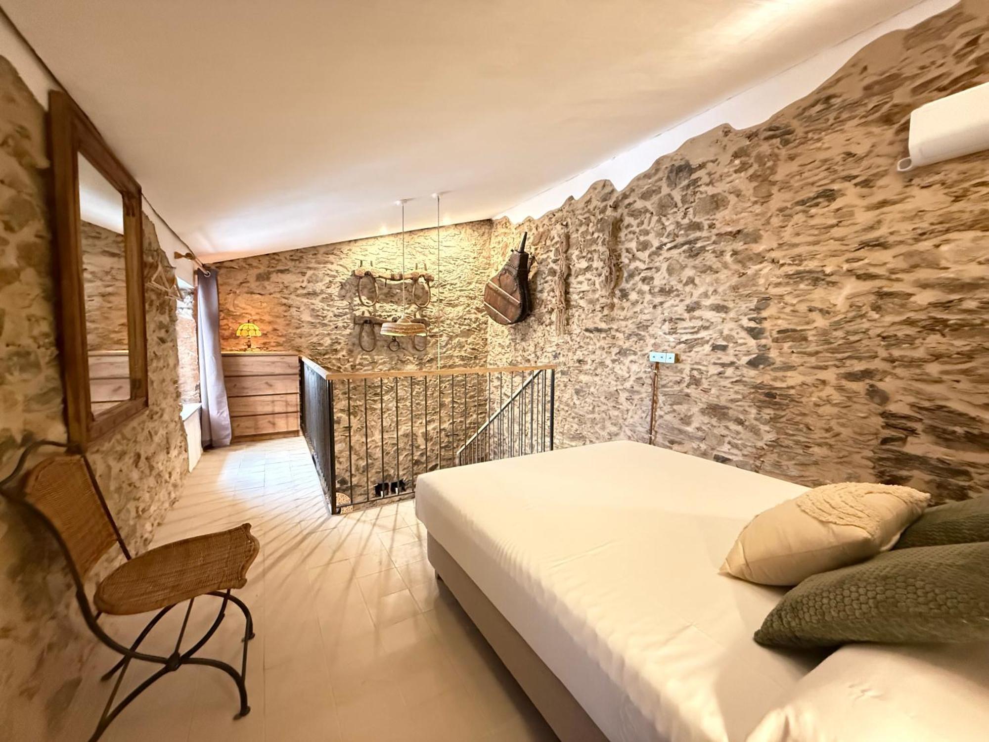 Agi Porthos Apartments Росас Экстерьер фото
